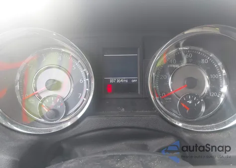 2011 Chrysler Town & Country Touring-L из США, поврежденный, VIN 2A4RR8DG1BR694753